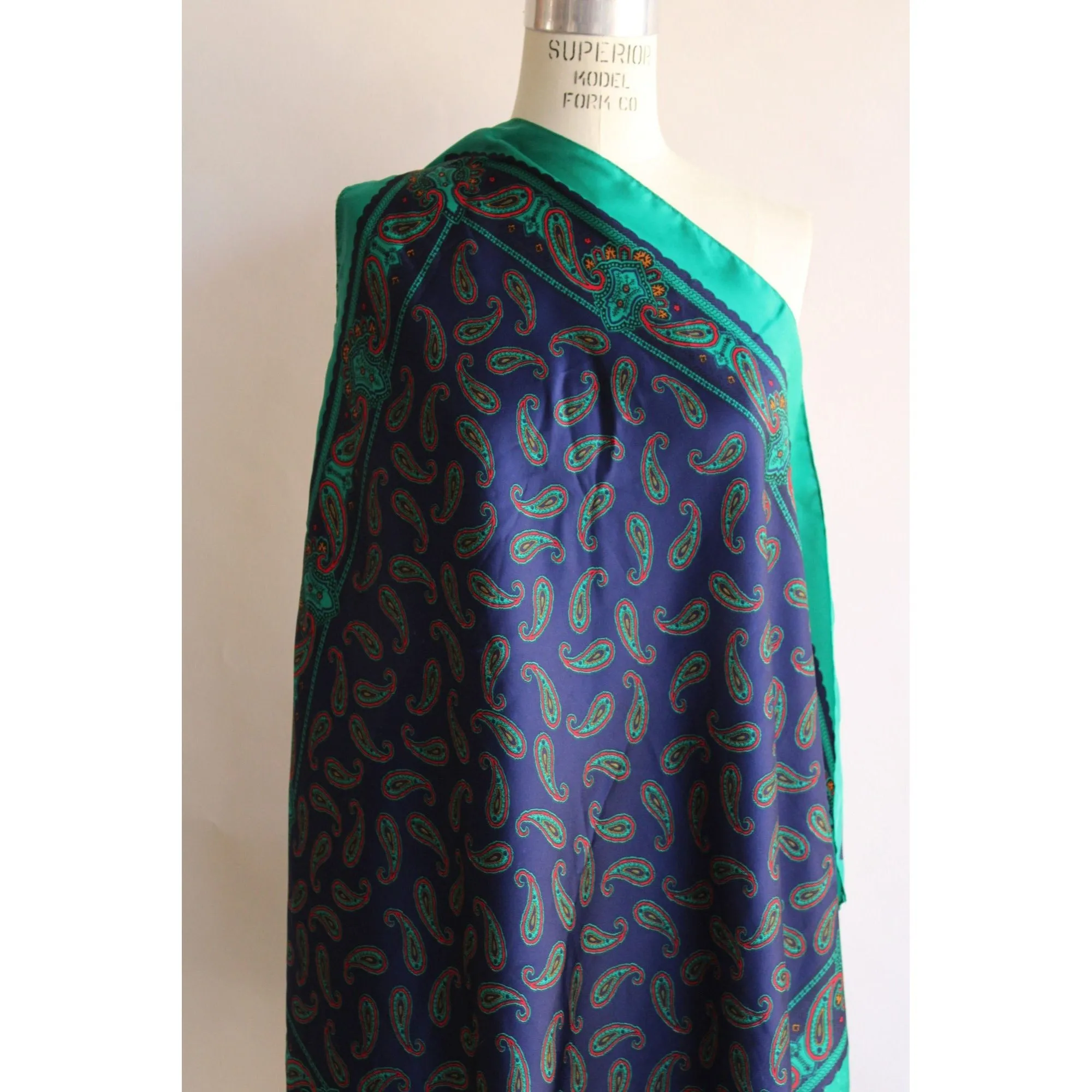 Vintage Paisley Print Scarf